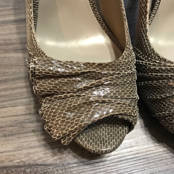 Moda Spana peep toe faux snake skin heels - Picture 4 of 8